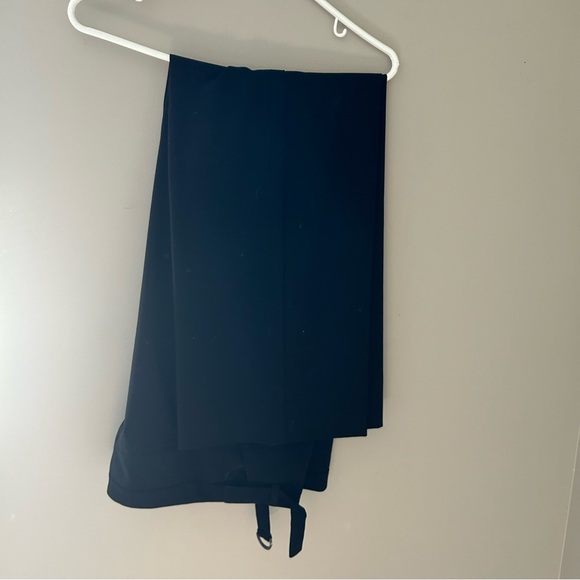 Reitmans Black Pants with lovely detail at the waist line - Picture 3 of 12